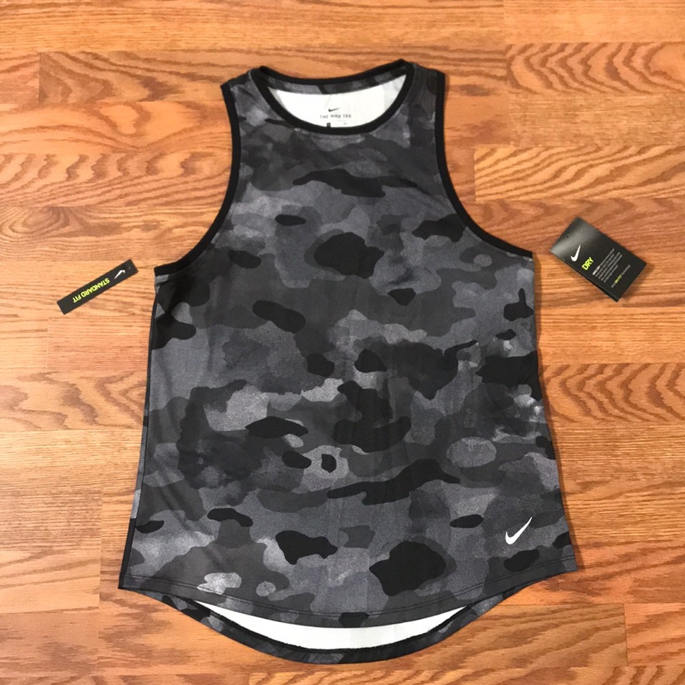 Nike workout tank
